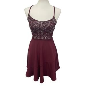 Speechless Juniors Size 3 Sleeveless Laceup Back Fit & Flare Short Dress